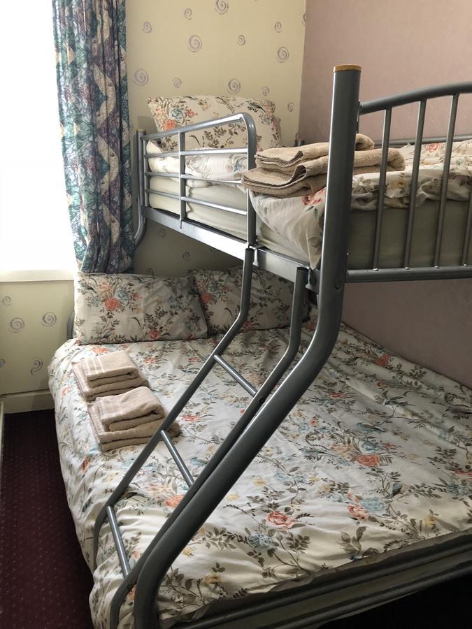 בלקפול Pier View B&B For Families מראה חיצוני תמונה